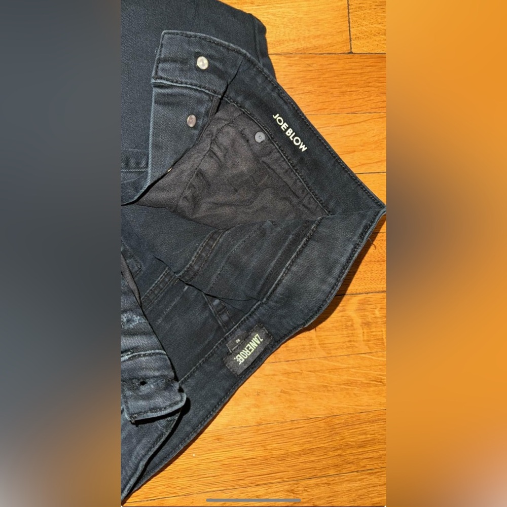 Zanerobe Sz. 32 black distressed skinny jeans